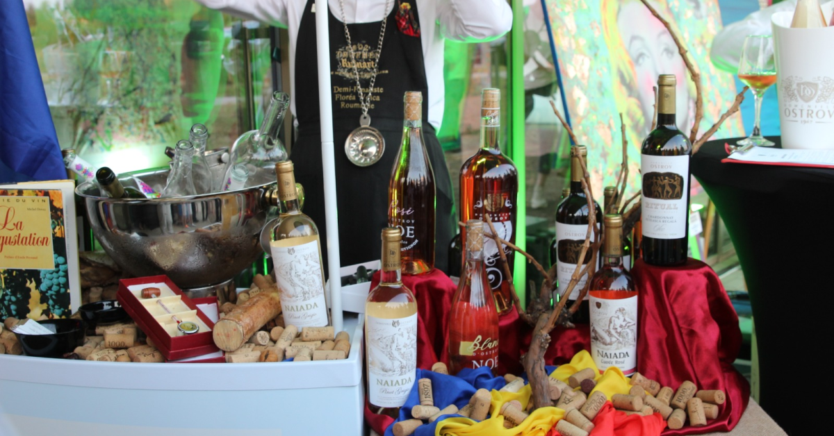 Domeniile Ostrov - lider pe segmentul vinului rose, după 11 ani de la prima lansare