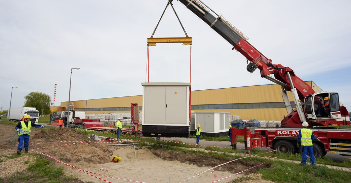 Saint-Gobain și ENGIE Romania au început lucrările pentru cel mai mare parc fotovoltaic din România