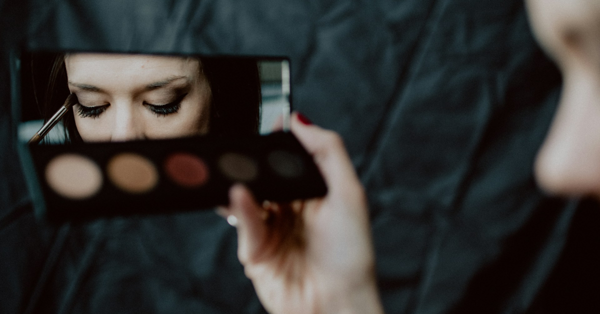 Sute de produse cosmetice din Uniunea Europeană conțin substanțe toxice extrem de periculoase 