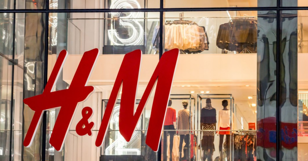 H&M revine pe profit, deși vânzările din perioada verii au scăzut cu 16% 