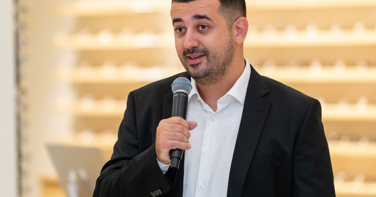 Lensa va începe campania de Black Friday în noiembrie și va dura două săptămâni: „Nu încercăm să umflăm prețurile, prețurile noastre de listă sunt tot timpul aceleași”