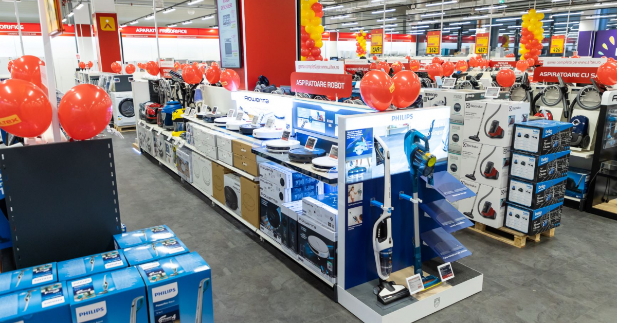 Altex extinde implementarea de etichete electronice pentru toate magazinele din România