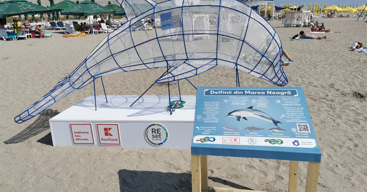 România are prima infrastructură de colectare sub formă de animale marine gigant pe plajele de la Marea Neagră