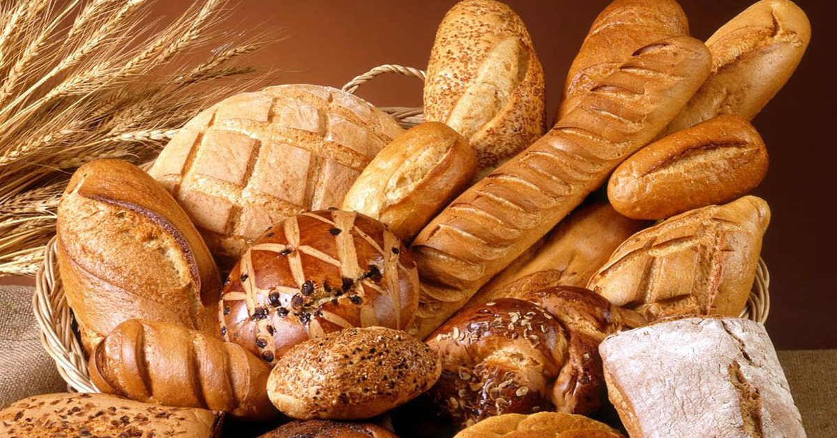 Majoritatea românilor consumă pâine cel puțin o dată pe zi și sunt atenți la eticheta produselor