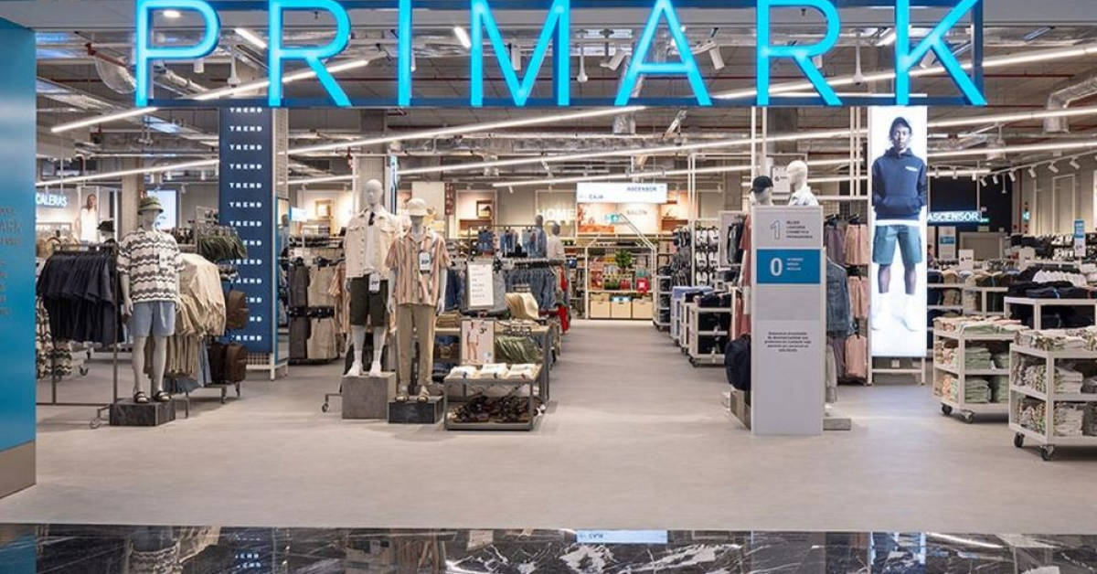 Primark vrea ca toate articolele sale de îmbrăcăminte să fie produse din materiale reciclabile până în 2027