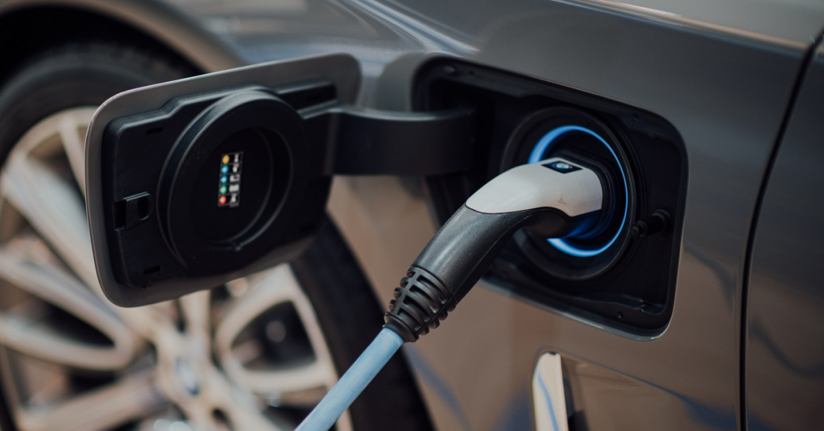 Altex intră în acționariatul Axionet IoT pentru dezvoltarea de stații de încărcare a automobilelor electrice, soluții și servicii în domeniul energiei verzi