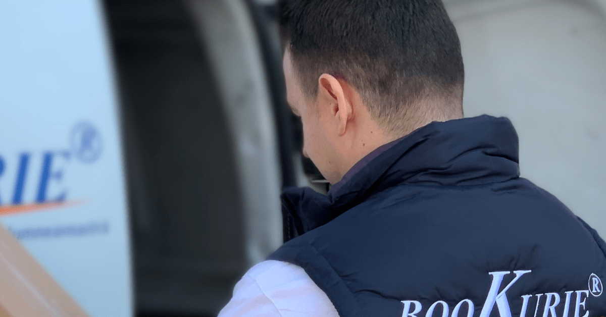 Aglomerație de sărbători: Bookurier s-a pregătit cu 120 de mașini și 150 de curieri în teren