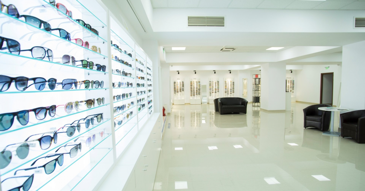 Lensa a deschis in martie primul MegaStore de pe piata de ochelari din Romania