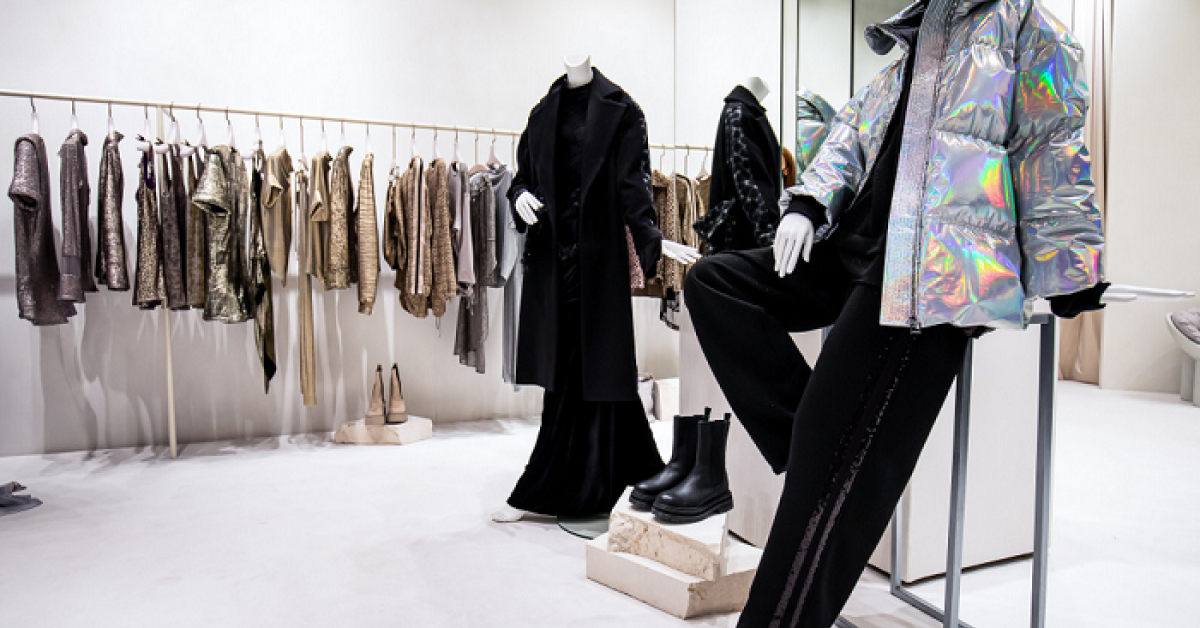 Brandul Irina Schrotter a deschis două locații în Palas Mall din Iași: primul magazin cu piese vestimentare de designer și salonul „The beauty room by irina schrotter”