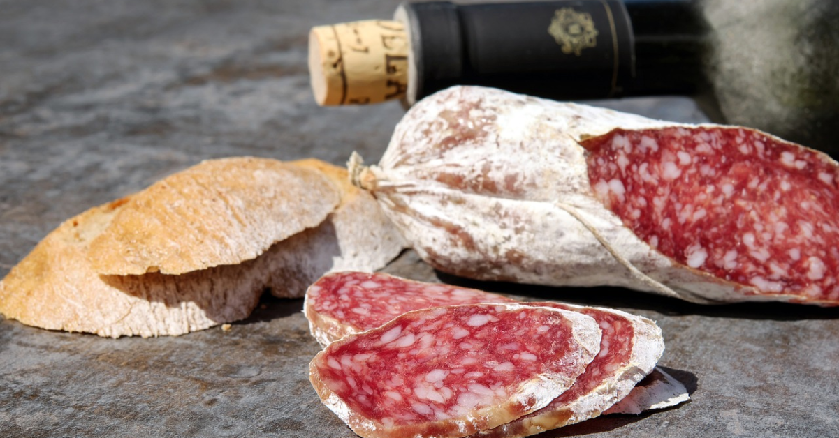 Salamul de Sibiu produs de Cris-Tim va putea fi exportat în SUA