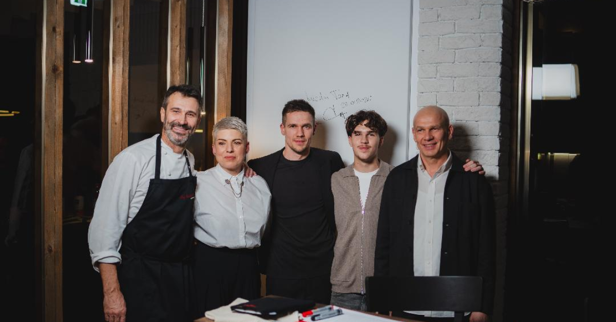 Românii de la Technomax au inaugurat un showroom cu bucătărie complet echipată pentru evenimente culinare live