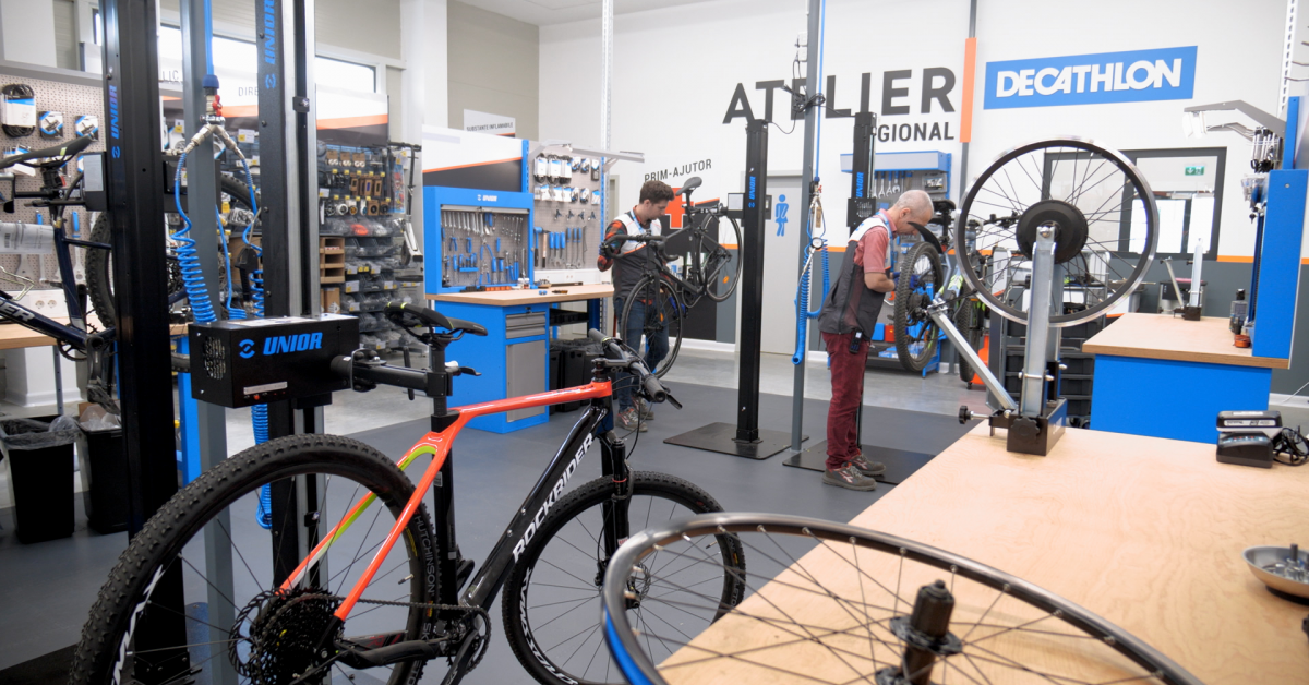 Decathlon inaugurează atelierul regional din Ilfov ce va deservi rețeaua de magazine din întreaga țară