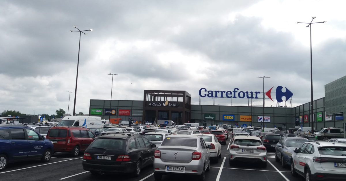 S-a deschis încă un mall în România. Peste 100 de milioane de euro, investiți în noul centru comercial 