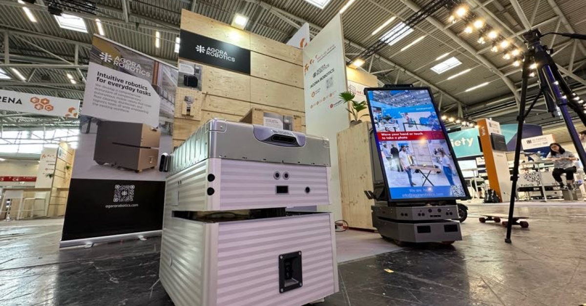Românii de la Agora Robotics lansează, la Munchen, robotul autonom pentru curățat pardoseli
