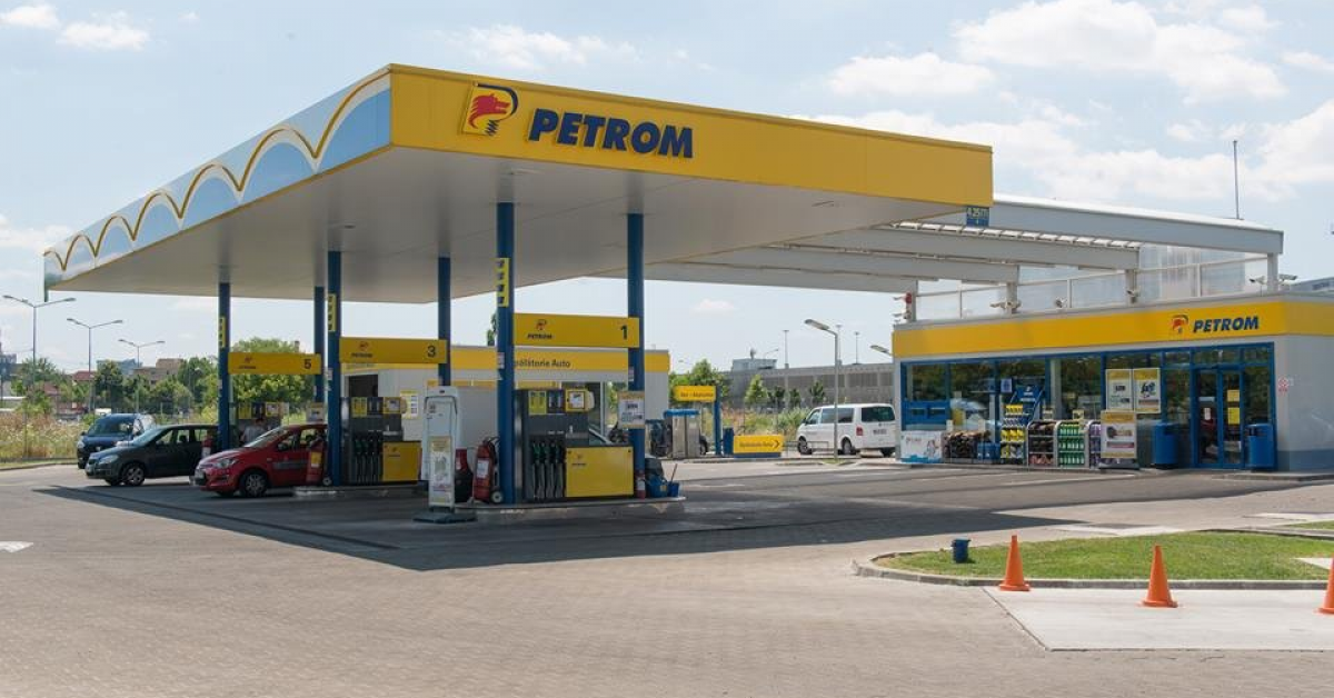 Retailerul Auchan va deschide magazine in benzinariile OMV Petrom
