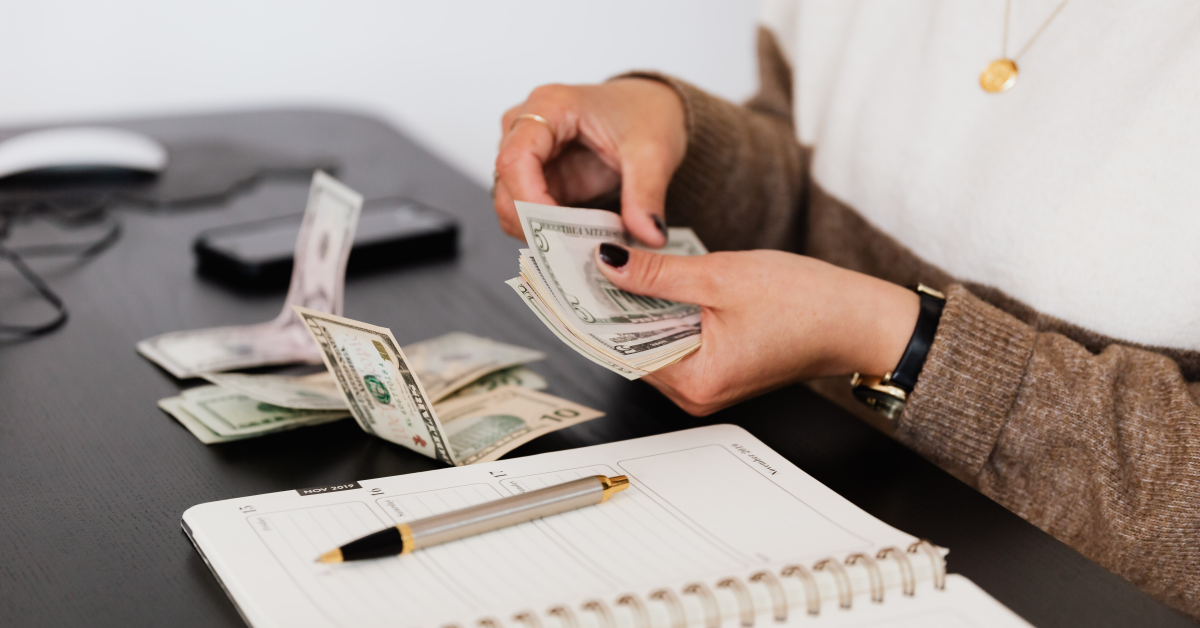 69% dintre companii oferă beneficii de Paște angajaților. Cele mai populare: primele în bani și tichetele cadou