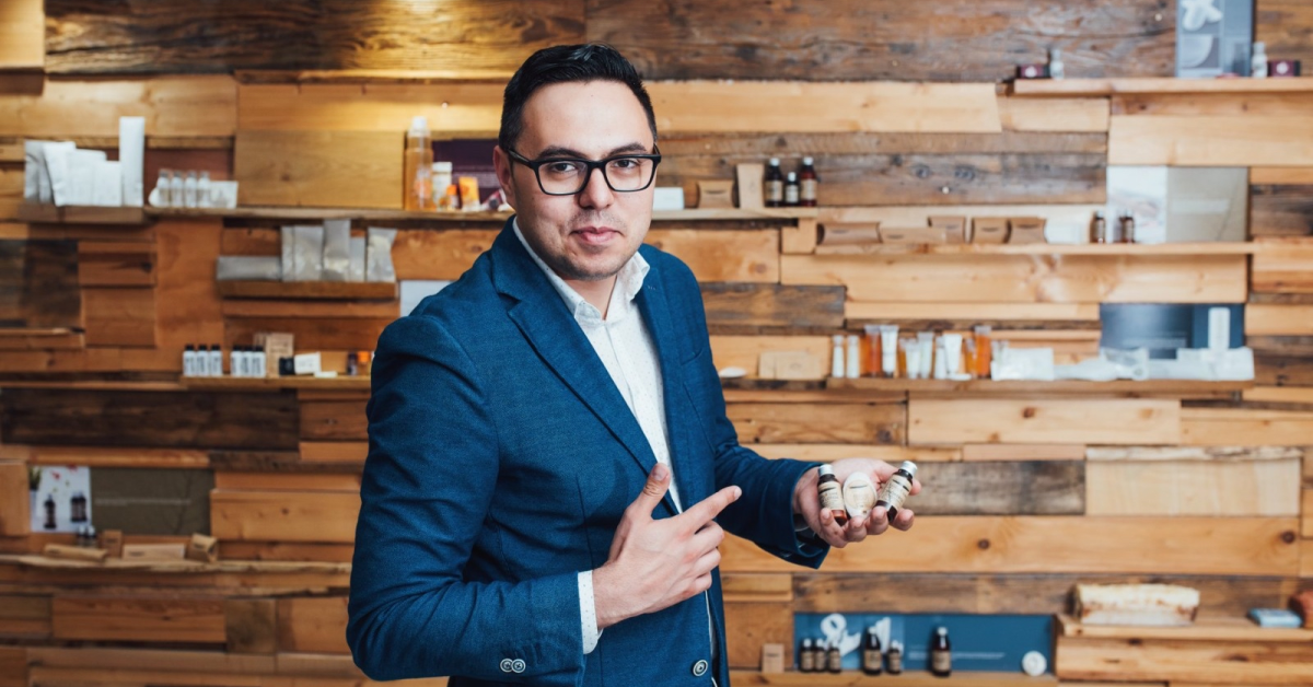 Producătorul român de cosmetice hoteliere pe care pandemia l-a împins în retail