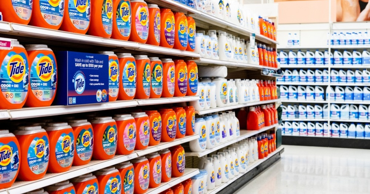 Cifrele P&G, sub semnul întrebării: clienții strâng cureaua la detergenți, dar dau oricât pe creme și șampoane scumpe