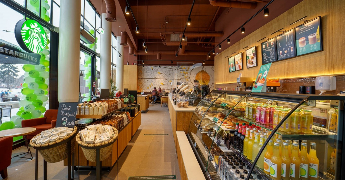 Starbucks deschide o nouă cafenea în Brașov