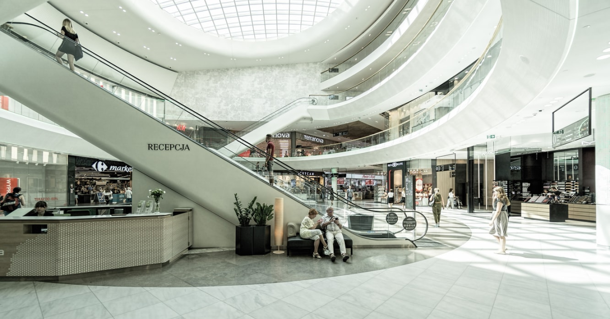 Noi restricții pentru magazine, mall-uri și restaurante. Până la ce oră vor funcționa