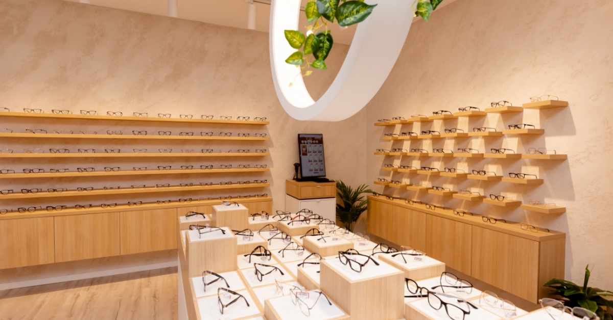 Lensa, showroom nou în Pitești. Rețeaua de optică ajunge la 9 locații, în urma unor investiții de 700.000 de euro